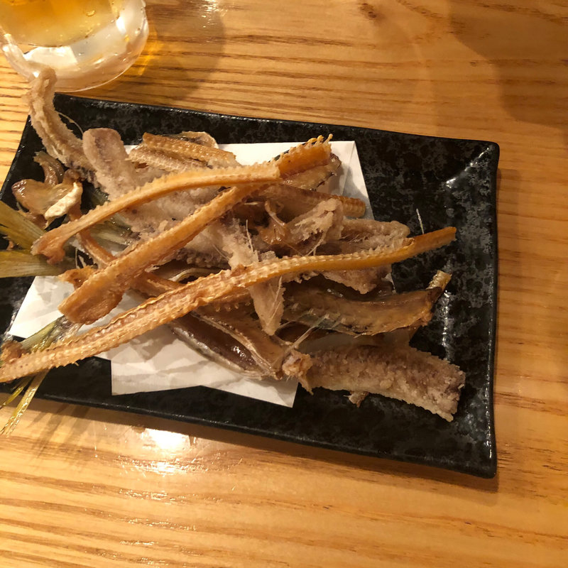 骨せんべい(魚真 恵比寿店)