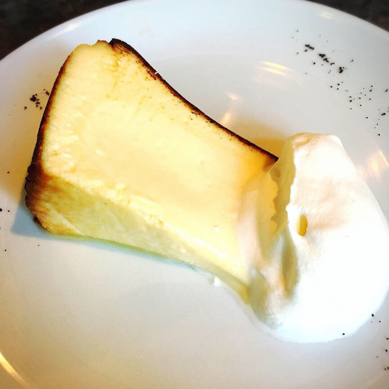 バスクチーズケーキ(ノッツコーヒーロースターズ)