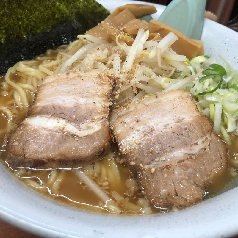 ラーメン 大盛り(豚骨らーめん ひむか屋 千歳船橋店)