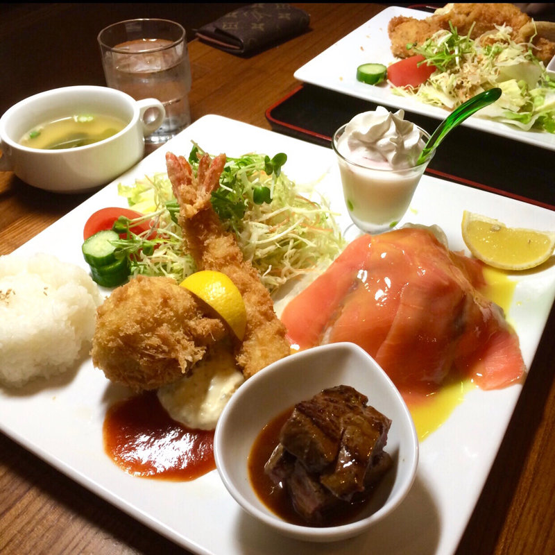 ワンプレートDX(洋食屋)