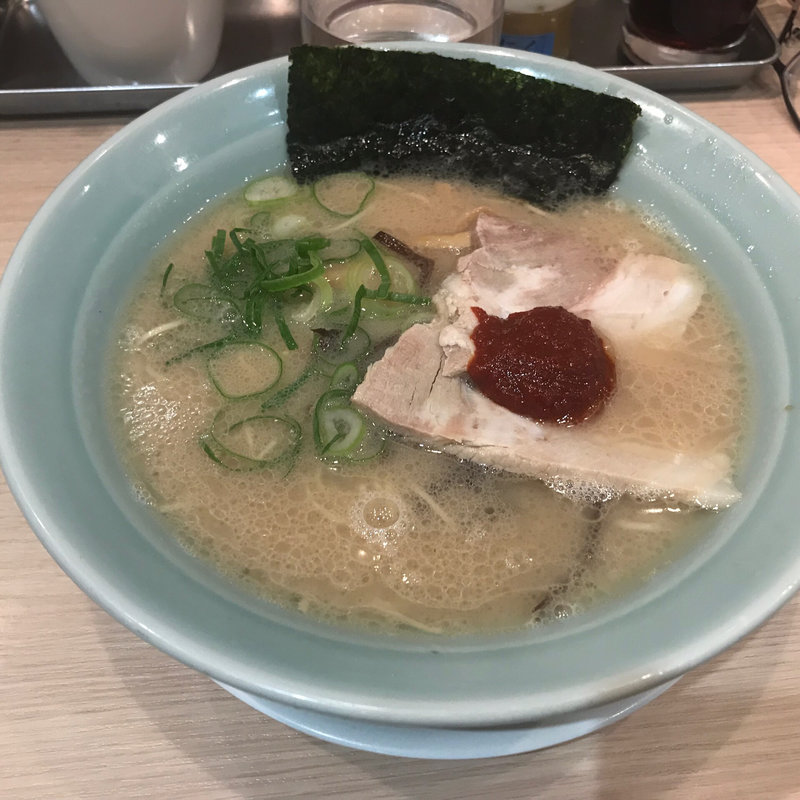 辛ラーメン（赤）(久留米ラーメン 麺屋 吉蔵(よしぞう))