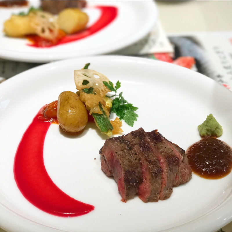 B set(KOBE BEEF RESTAURANT RED ONE (神戸牛ステーキレストラン レッドワン）)