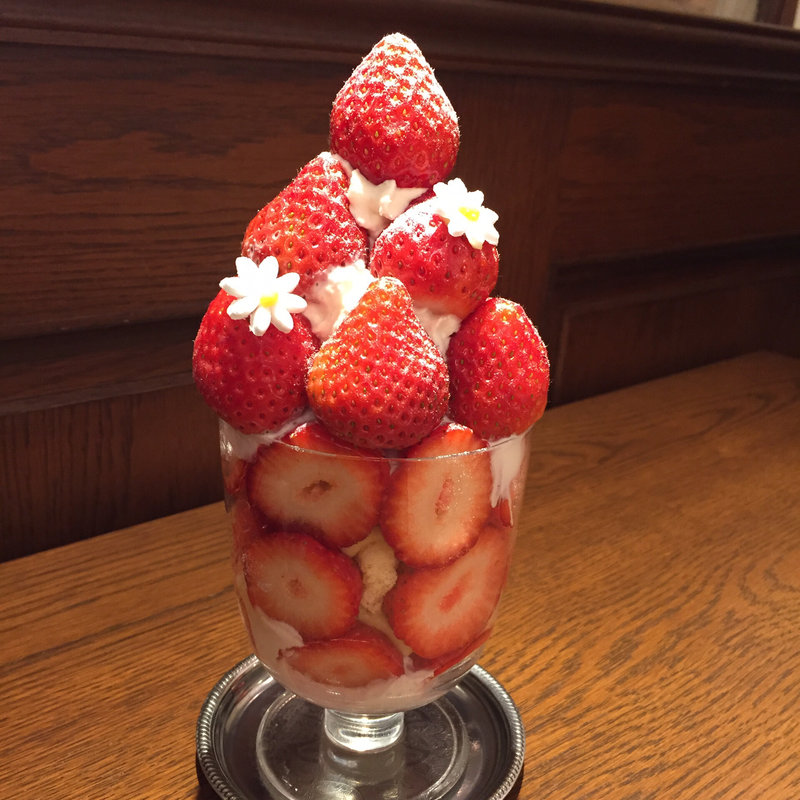 いちごやま(ビストロかつくら )