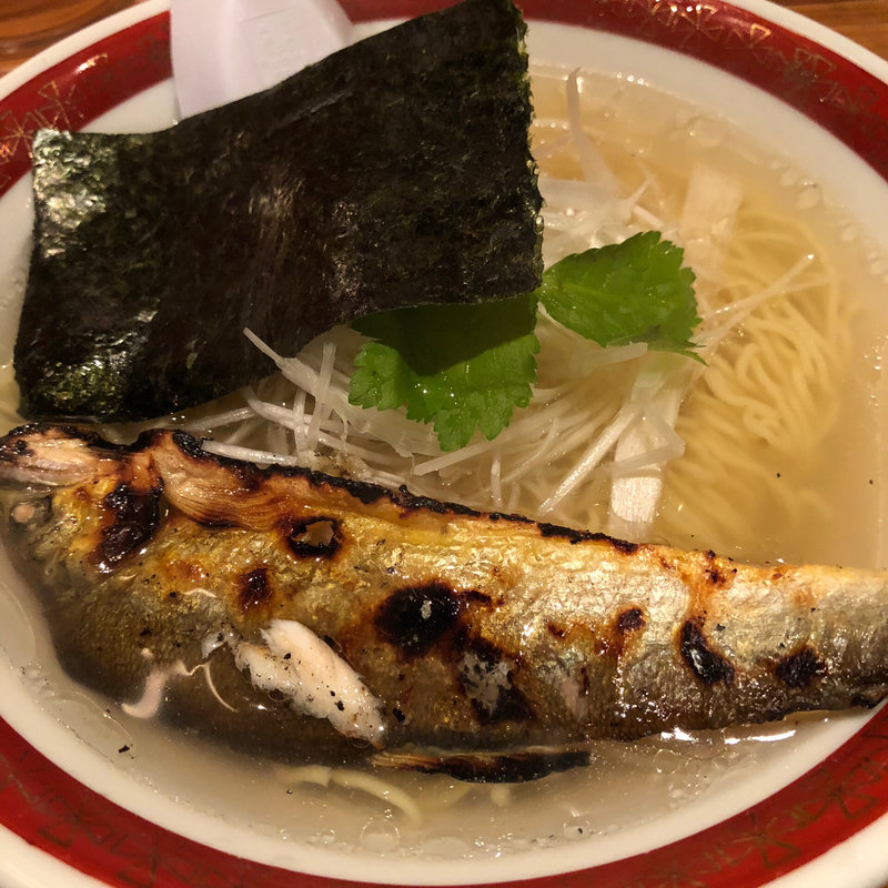 鮎まるごとラーメン(鮎ラーメン)