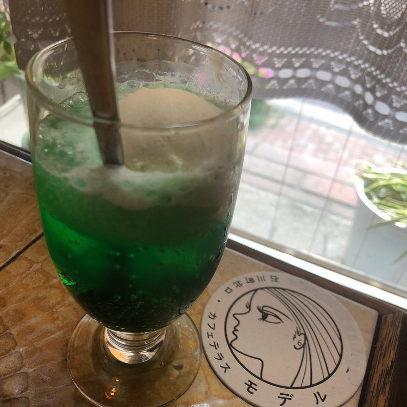 クリームソーダ(純喫茶 モデル)