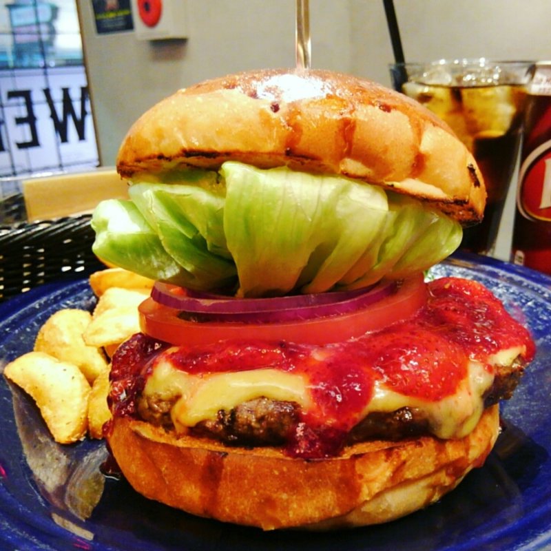 パープルヘイズバーガー(ザ ブッチャー （THE BUTCHER）)