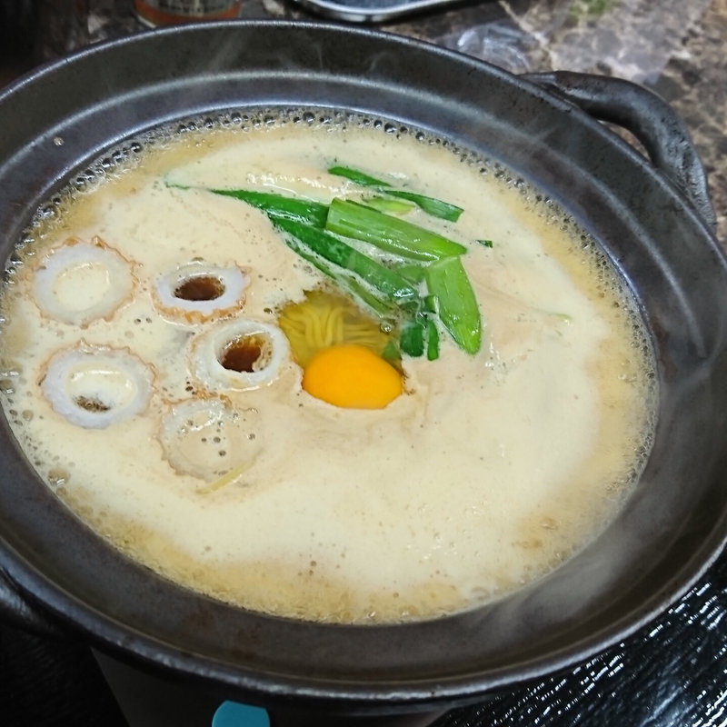 鍋焼きラーメン(鍋焼きラーメン専門店 ちゅるちゅる 福島店)