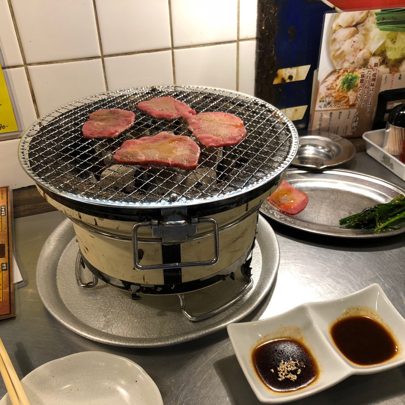 塩タン(昭和大衆ホルモン 十三店)