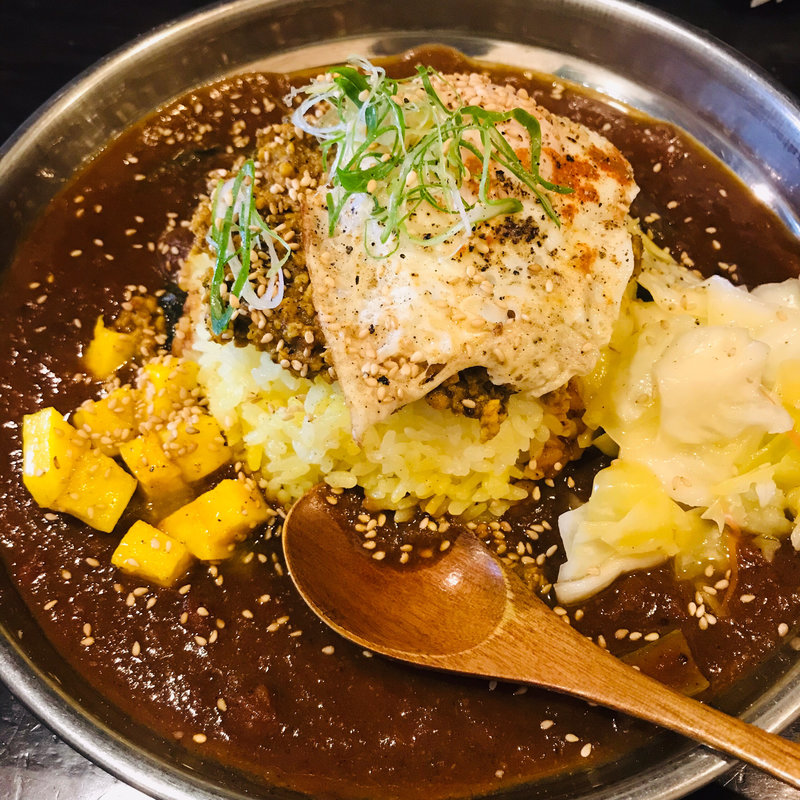 スパイシーチキンキーマ(SIMBA CURRY)