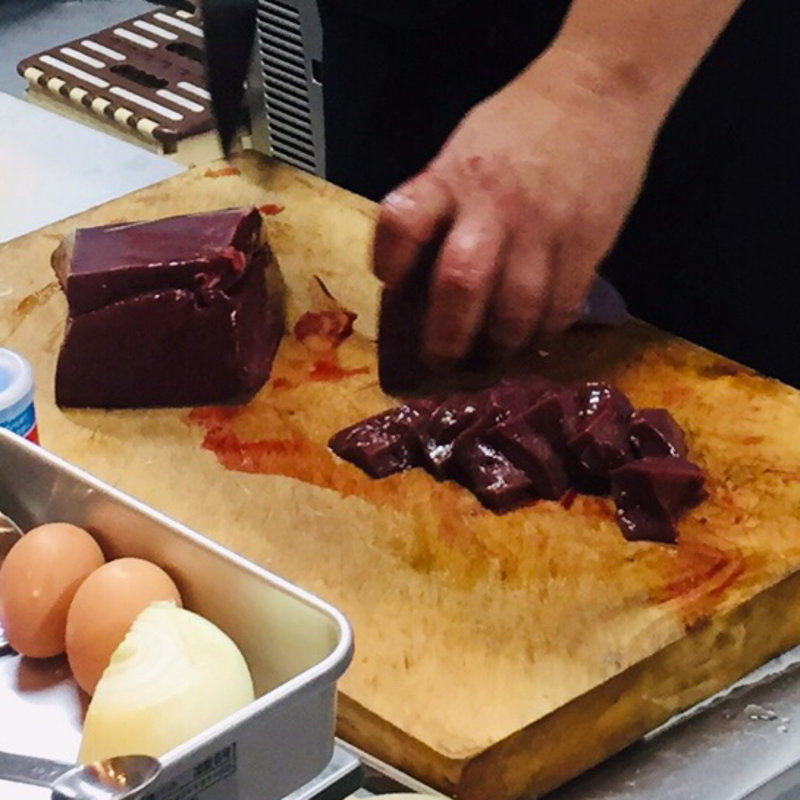 レバニラ炒め(イワナガ食堂)