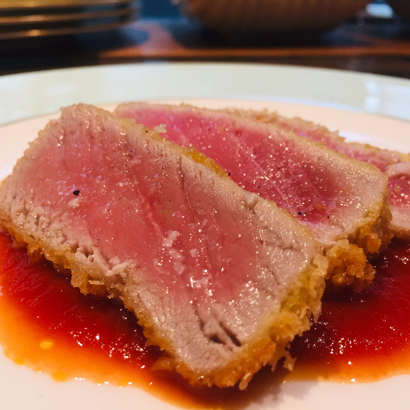 マグロのレアカツ(イワナガ食堂)