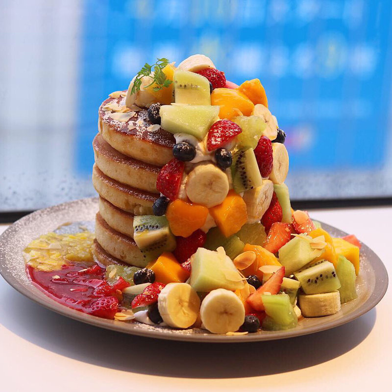 季節のミックスフルーツパンケーキタワー(SHIBUYA PARLOR)