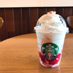 ストロベリーベリーマッチフラペチーノホワイト