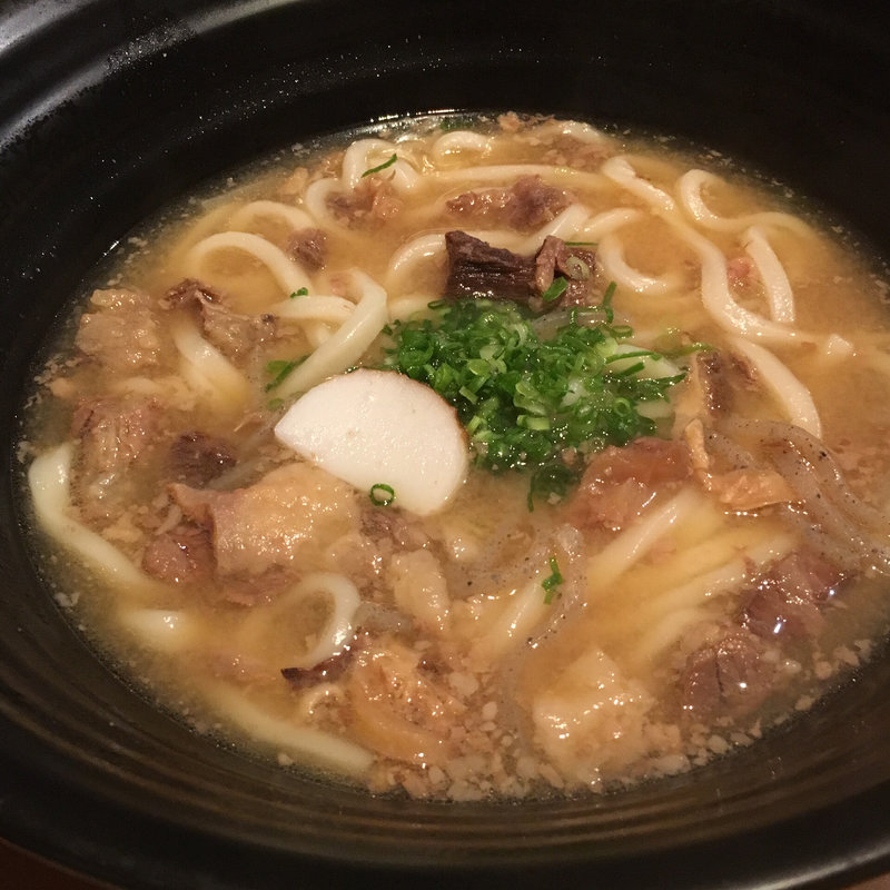 牛すじぼっかけのおうどん(麺匠の心つくし つるとんたん 六本木店)