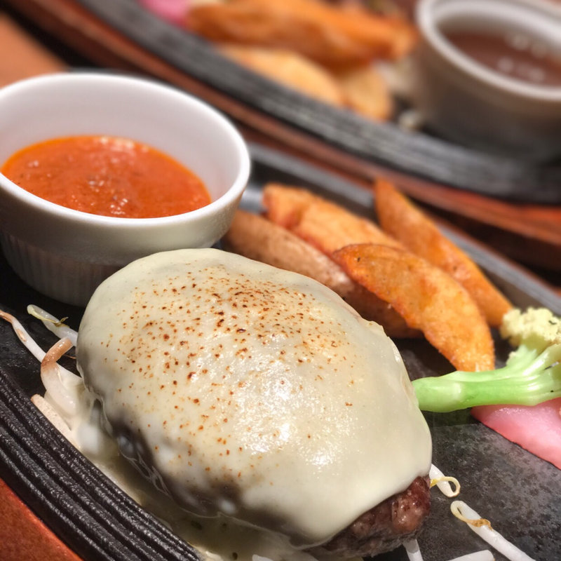 モッツァレラトマトハンバーグ(Single)(ミート矢澤 （ミートヤザワ）)