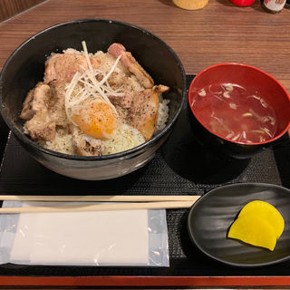 ホエイ豚バラ丼(四文屋 札幌駅前店 （シモンヤ）)
