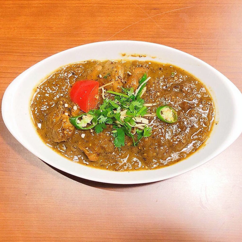 ブラックペッパチキンカレー(アチャカナ)