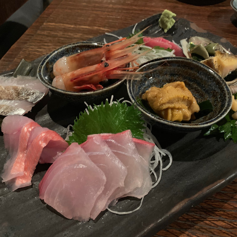 刺身盛合せ(おさかなや魚魚権 神泉店)