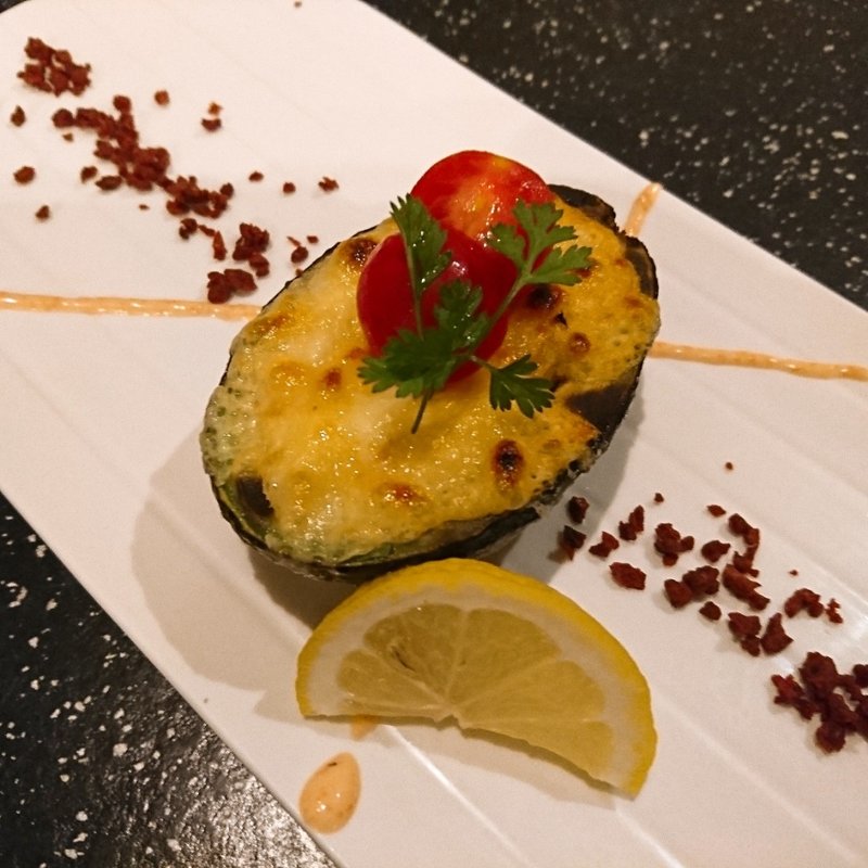 アボカドと明太マヨグラタン(酒和酒和)