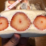 スカイベリー苺サンド(8010)