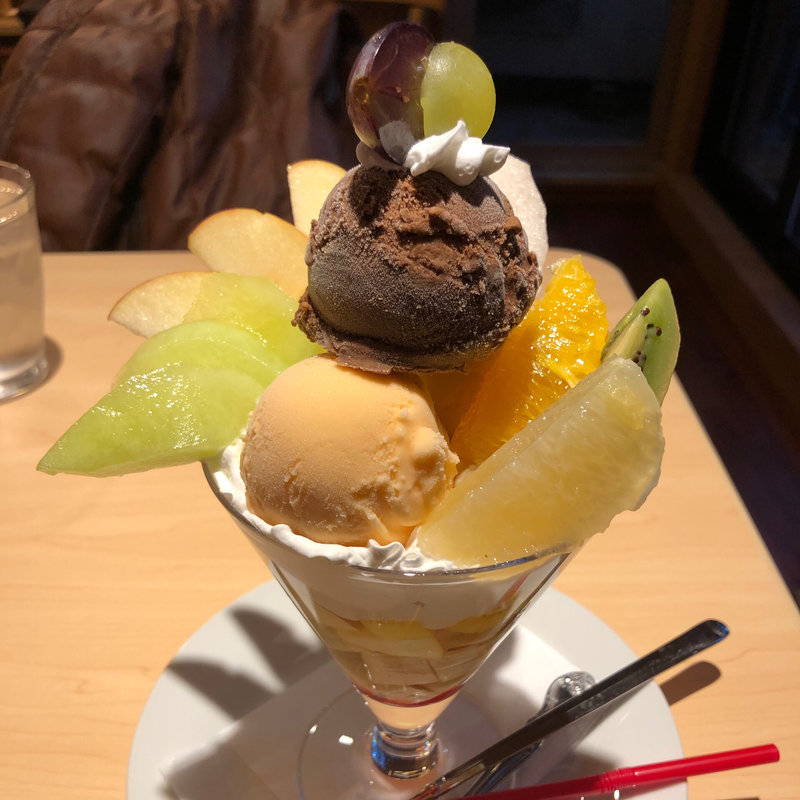 フルーツパフェ(トーキョーオーチャード)