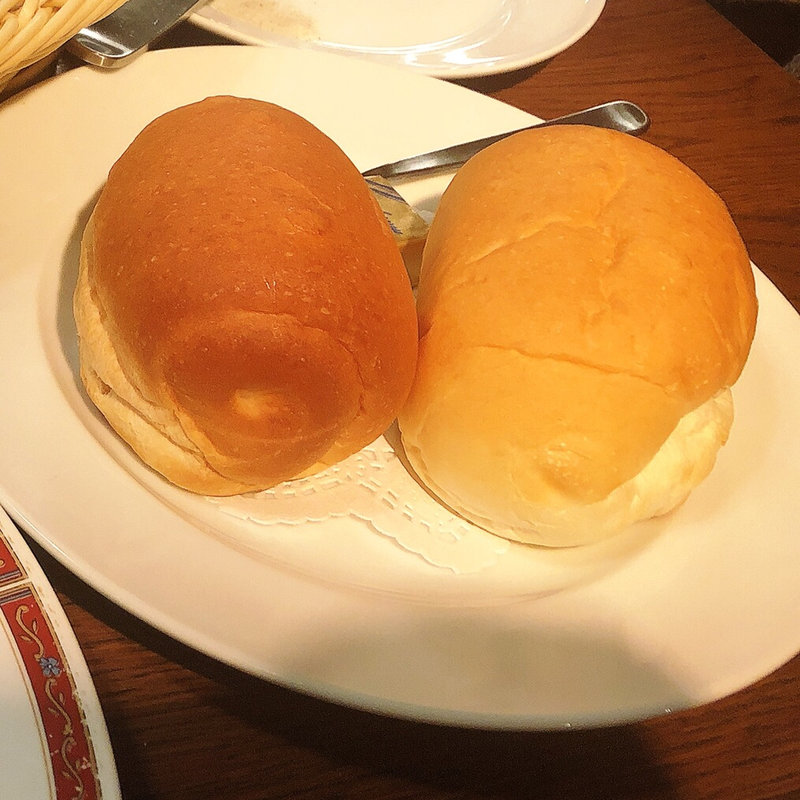 ロールパン(ニューミュンヘン 南大使館)