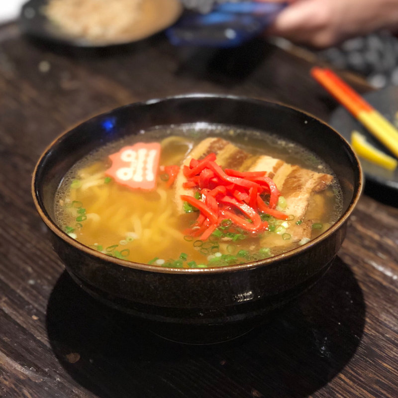 そ～きそば(沖縄料理　うみそら )