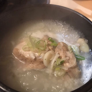 参鶏湯(韓感 （カンカン）)