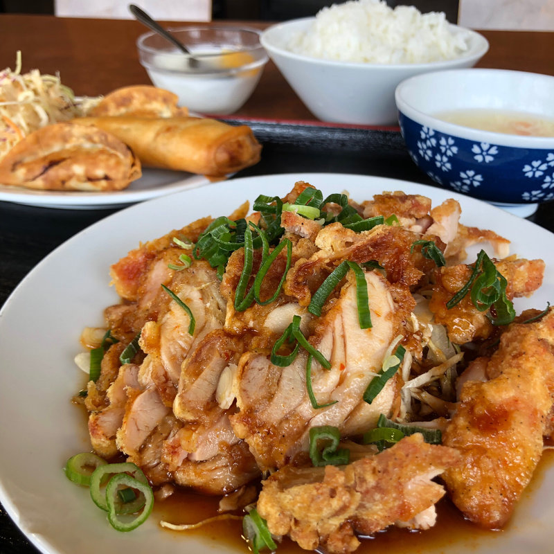 油淋鶏定食(台湾料理 吉祥)