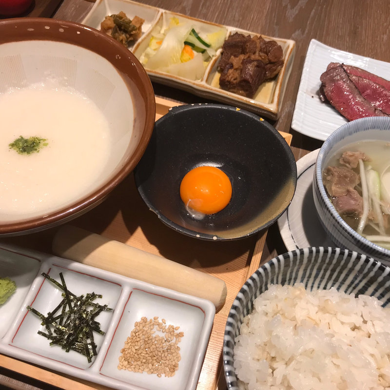 大和芋と山芋の麦とろ定食(熟成ハラミ付き)(炭焼牛たん東山ekie広島店)