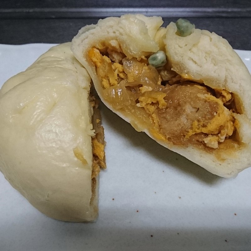 ツルミのカツ煮まん(道の駅にしかた)