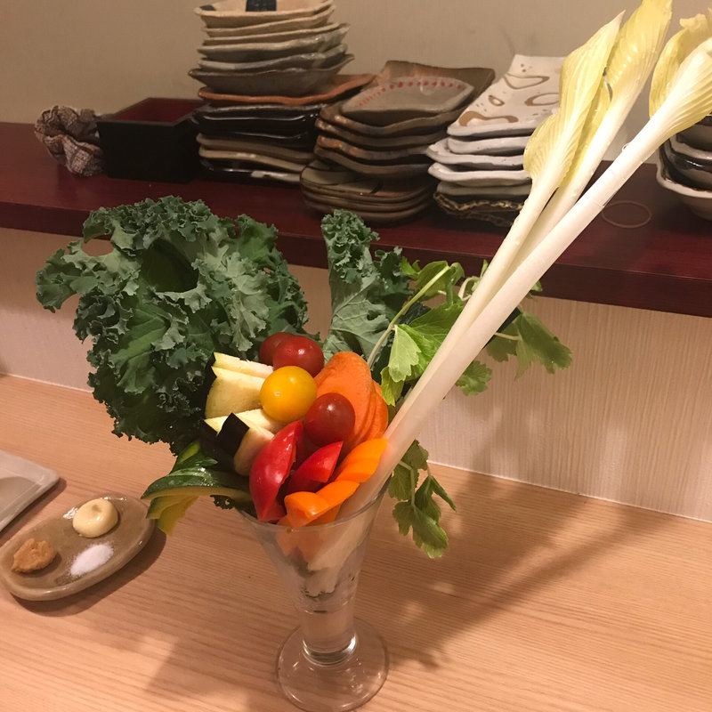 サラダパフェ(牛タン居酒屋たんたん)