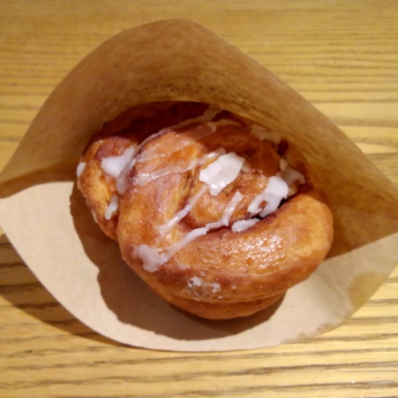 シナモンロール(虎ノ門コーヒー （TORANOMON KOFFEE）)