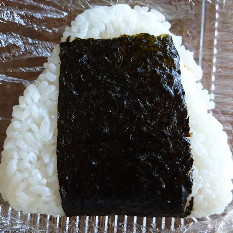 鮭おにぎり(フジシゲ)