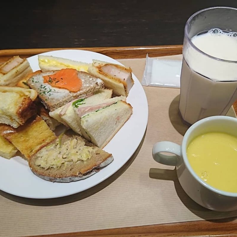 ランチビュッフェ(サンドッグイン神戸屋 八重洲店 )