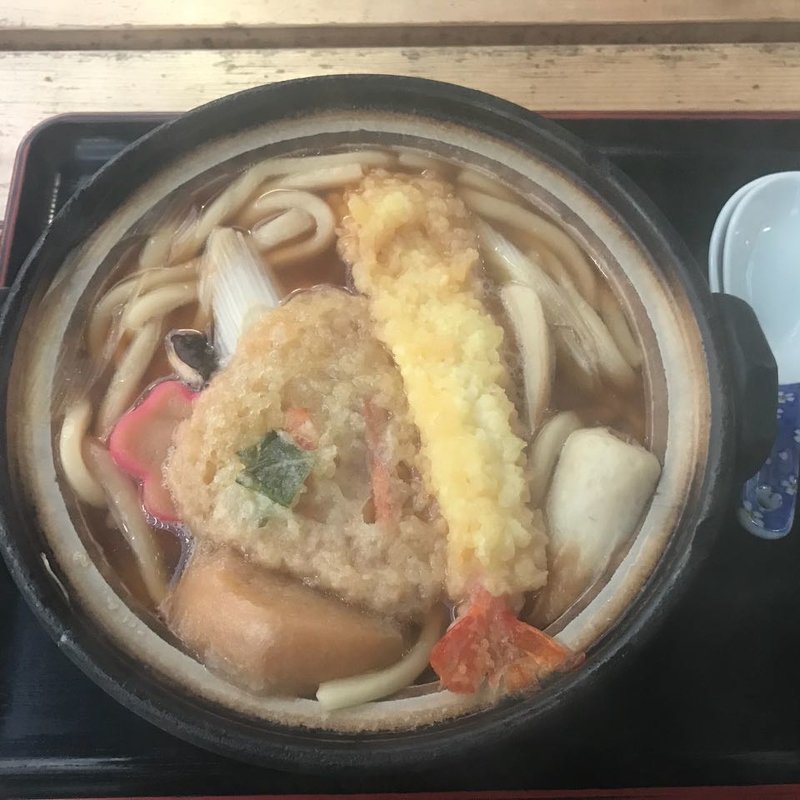 鍋焼きうどん(漁港ストア （ぎょこうすとあ）)