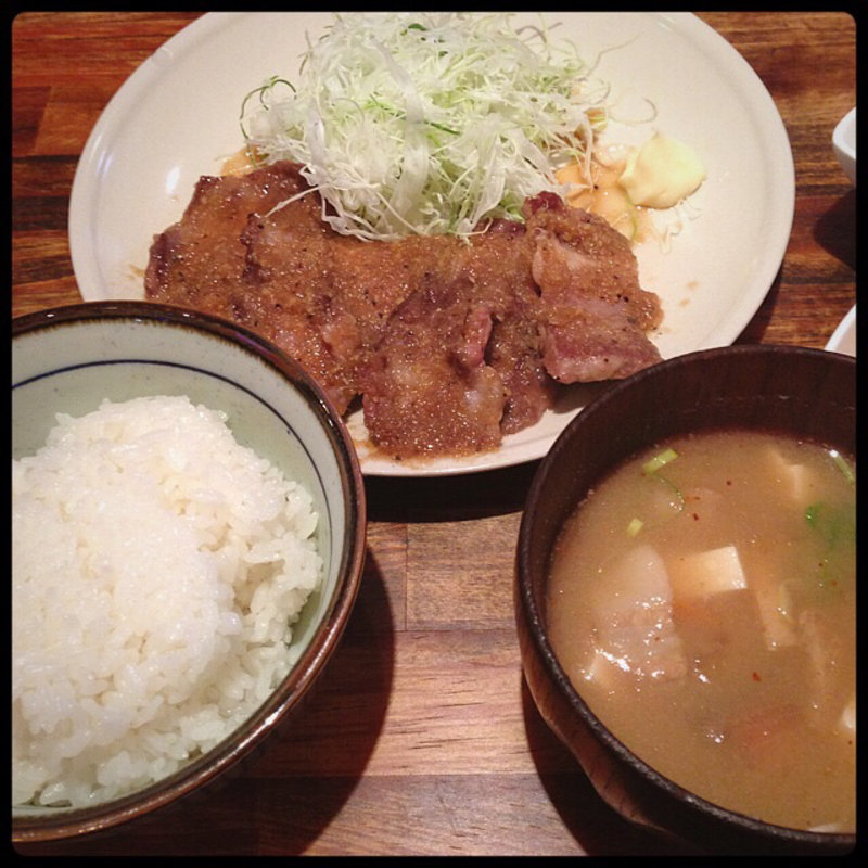 しょうが焼き(イベリコ豚おんどる焼 裏渋屋)