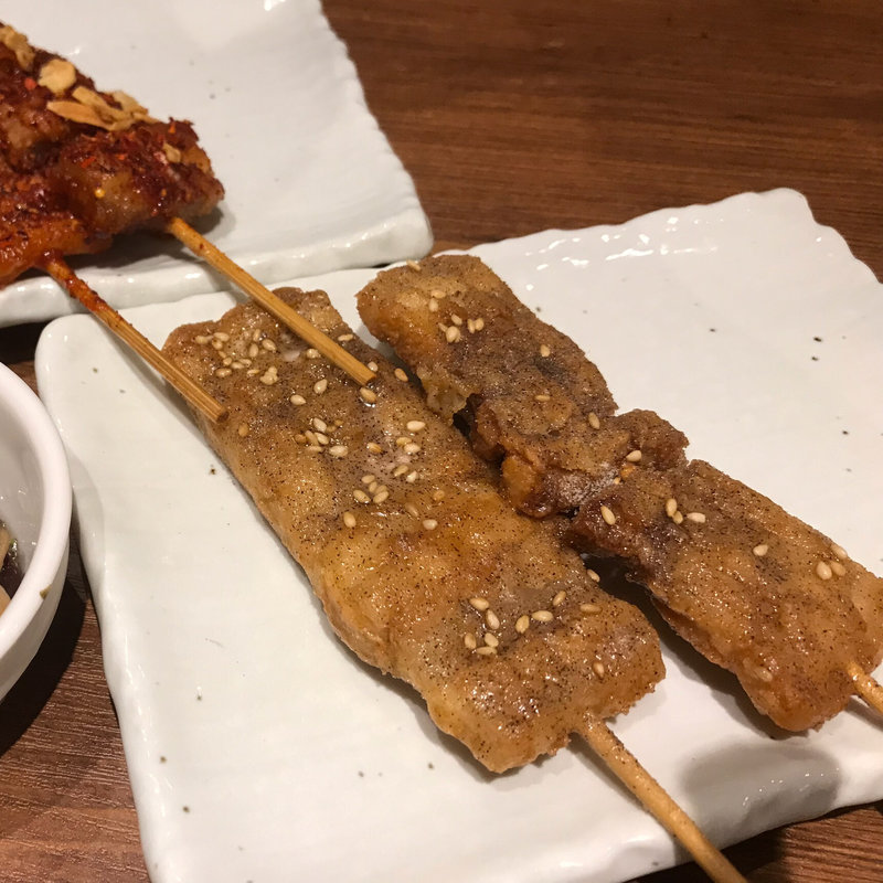 とんぺら焼き白(1本)(居酒屋 鴨と豚 とんぺら屋 名駅広小路店)