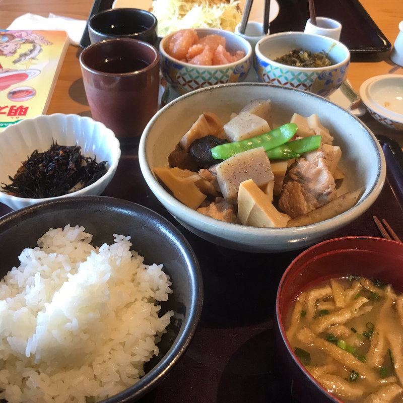 博多郷土料理がめ煮(筑前煮)定食(博多もつ鍋 やまや ekie広島店)