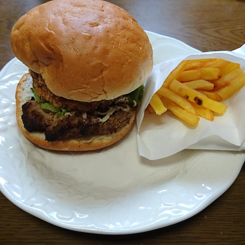 ペニーレーンバーガー(農産物直売所 道の駅 アグリパークゆめすぎと)