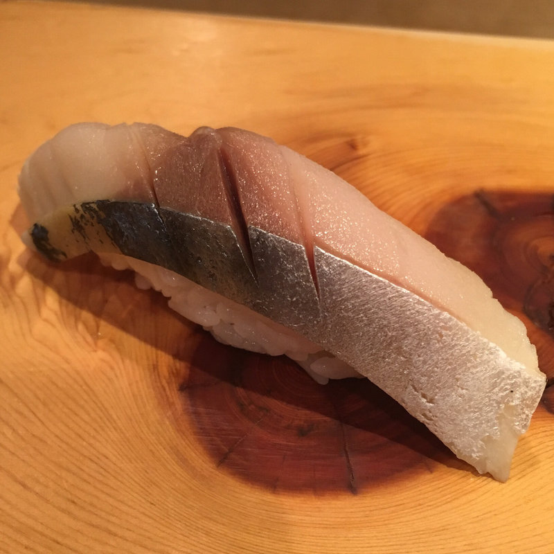 しめ鯖(立喰い処 ちょこっと寿し 本店)