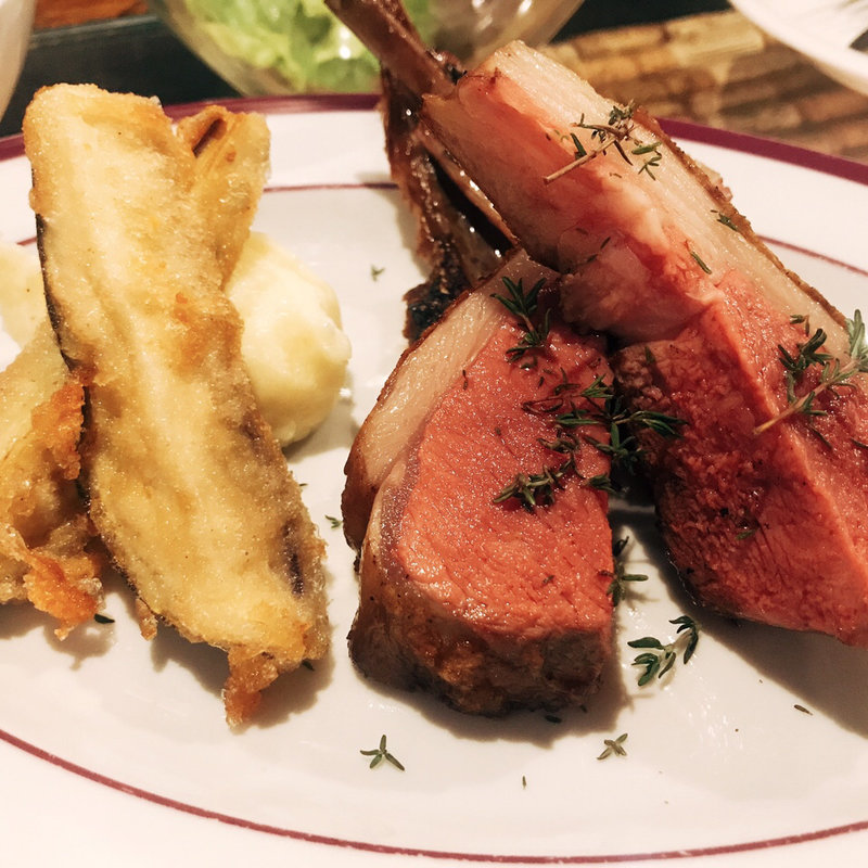 塩麹でマリネしたスペアリブの炭火焼 ＢＢＱ仕立て(中目黒グリル)