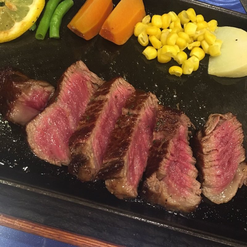 (ステーキハウス じゃのめ)