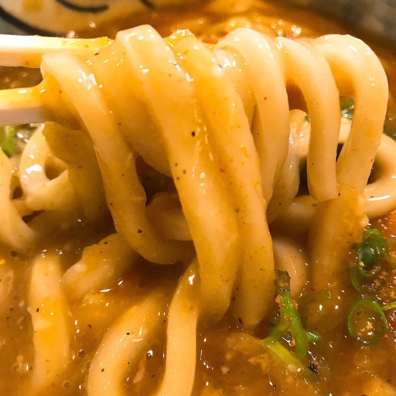 チーズカレーうどん温玉乗せ(得正 平野町店)