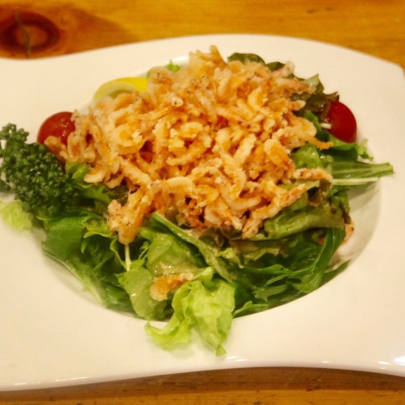 さくら海老のサラダ(すみの坊 富田町店 （すみのぼう）)