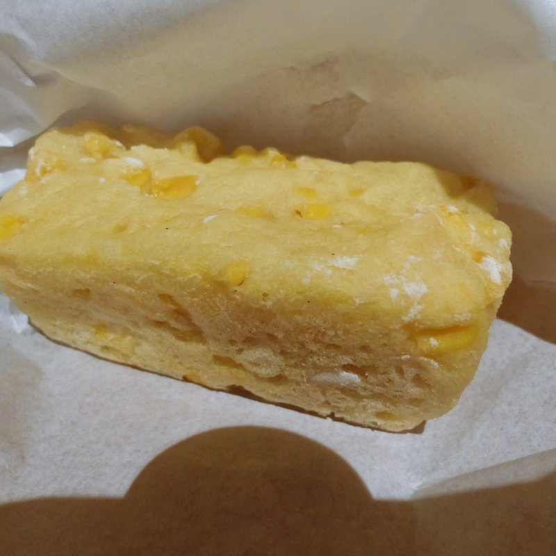 豆乳コーンパン(ＭＵＪＩ　ＨＯＴＥＬ　ＧＩＮＺＡ　ベーカリー)