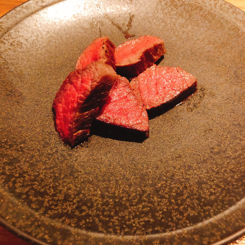 厳選赤身の厚切りステーキ(焼肉うしごろ 西麻布本店 )