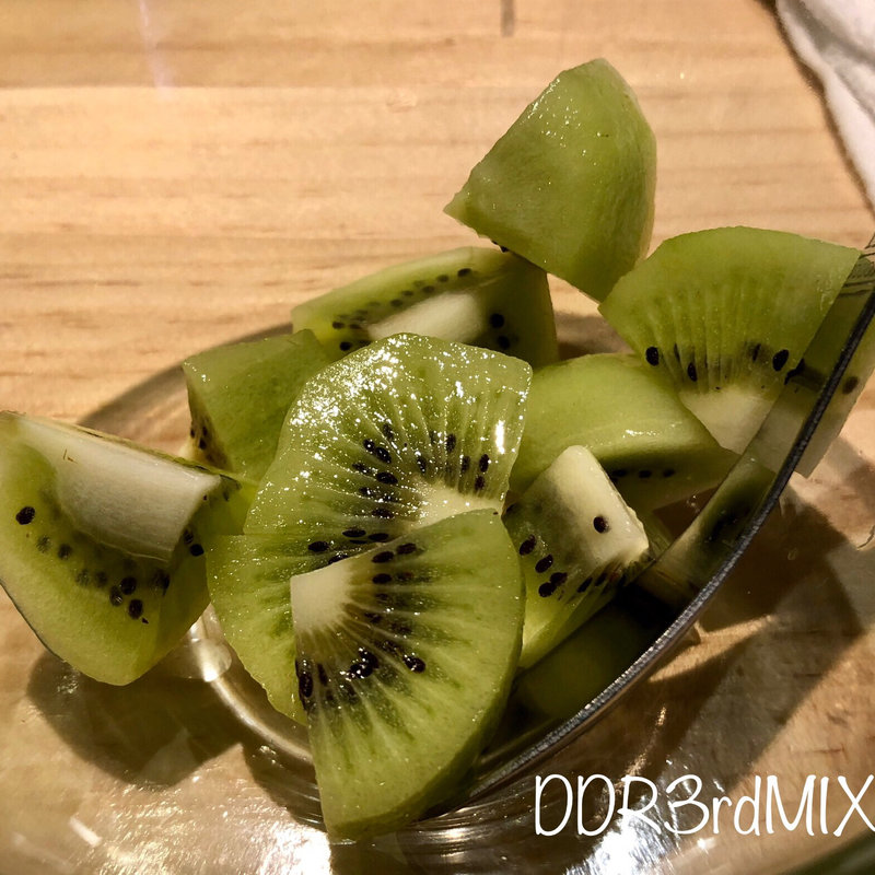 キュウイ(肉のヒマラヤ Teppan)