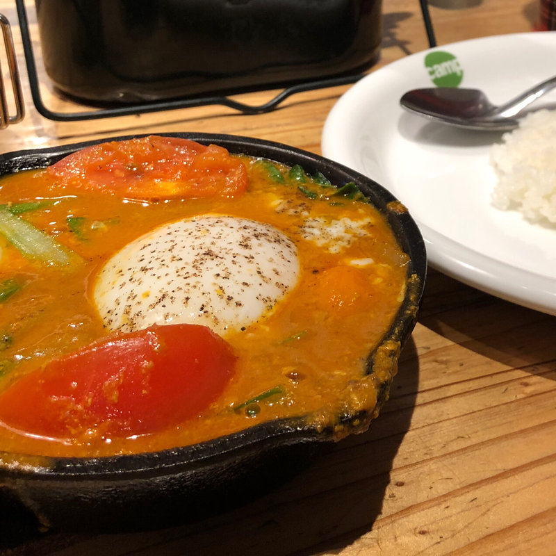 小松菜と半熟卵の南インド風カレー(Camp)