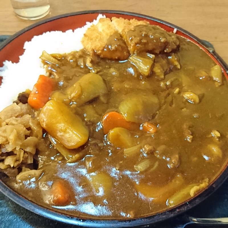 1キロカレー＋カツカレー(半田屋 北越谷店)